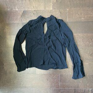 Keyhole mock neck long sleeve